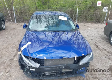 2021 Hyundai Elantra Sel z USA, uszkodzony, nr VIN 5NPLM4AG7MH045336